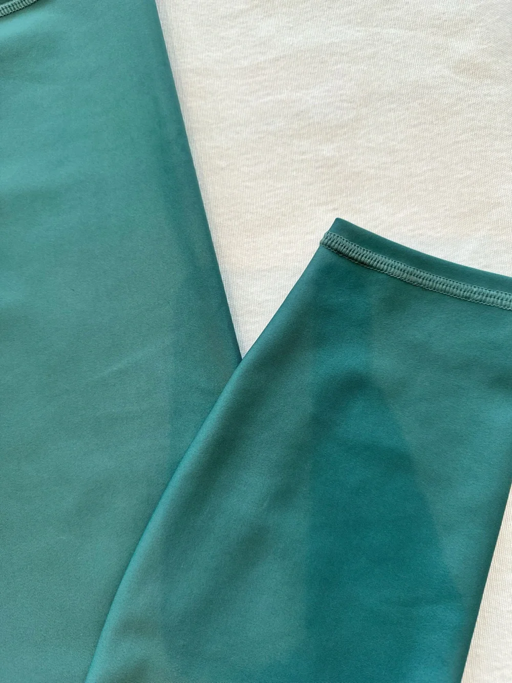 ALO Yoga High-Waist Leggings in Teal
